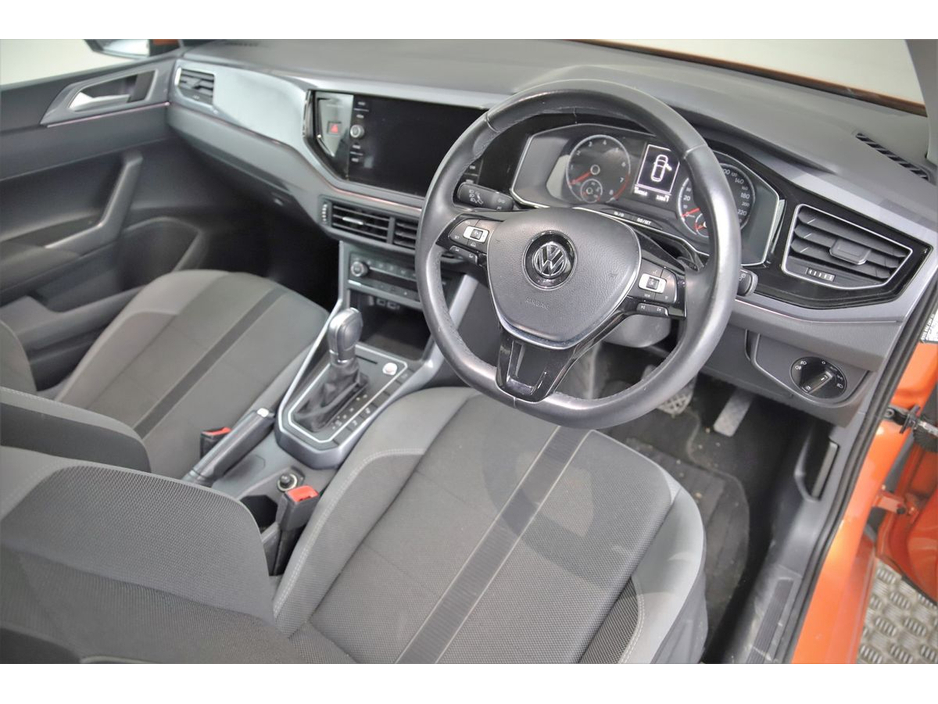Volkswagen Polo 1.0 TSI DSG COMFORTLINE *CARPLAY*ANDROID*REVERSE CAM*PARK SENSORS* — thumbnail 13