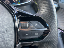 2021 Peugeot 2008 0L Electric For Sale Images