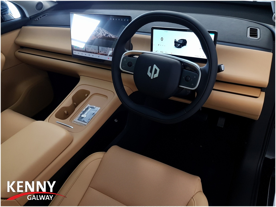2026 Leapmotor C10 1.5L Petrol Plug-in Hybrid For Sale Images