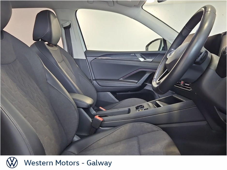 Volkswagen Tiguan Launch Edition 2.0 TDI 150HP DSG,New Model,18" Upgrade Alloys,Rear Camera,Digital Dash,App Connect,Elec Bootlid + much more — thumbnail 23