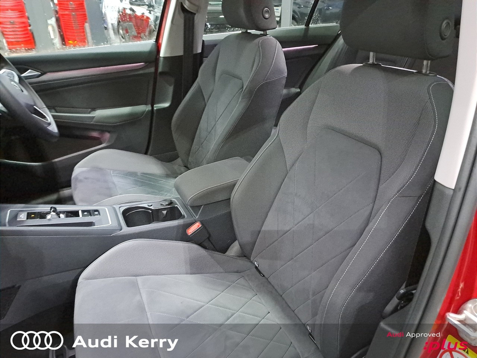 Volkswagen Golf 1.5TSI MHEV 130BHP STYLE AUTOMATIC WITH TINTED REAR WINDOWS, UPGRADED ALLOYS AND WINTER PACK — thumbnail 11