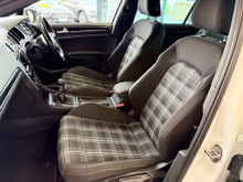 2014 Volkswagen Golf 2L Diesel For Sale Images
