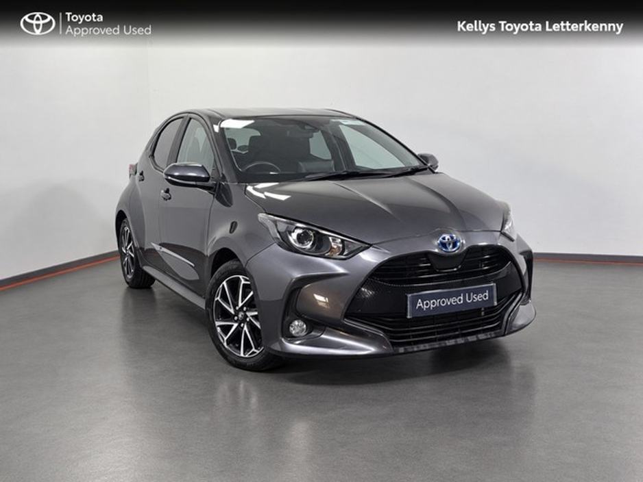 Toyota Yaris YARIS 1.5 HYBRID L/SPORT