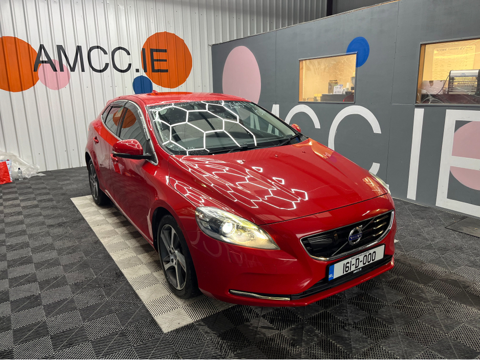 Used Volvo V40 2016 in Dublin