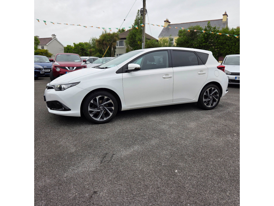 2017 Toyota Auris 1.2L Petrol For Sale Images