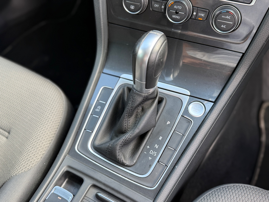 2017 Volkswagen Golf 1.2L Petrol For Sale Images