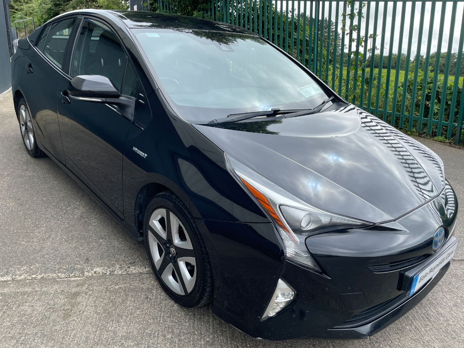 2016 Toyota Prius 1.8L Petrol Hybrid For Sale Images