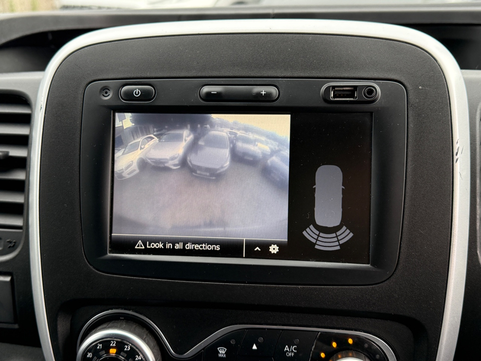 2021 Renault Trafic 2L Diesel For Sale Images