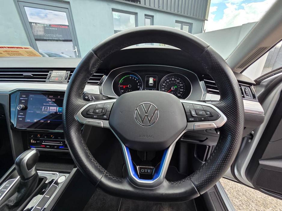2022 Volkswagen Passat 1.4L Hybrid For Sale Images