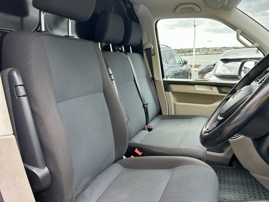 2016 Volkswagen Transporter 2L Diesel For Sale Images