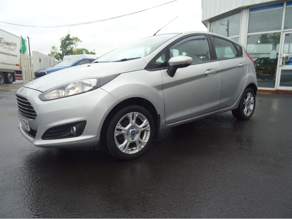 Ford Fiesta MCA ZETEC 1.0 65PS M5 4DR 5DR CB1 CNN — thumbnail 3