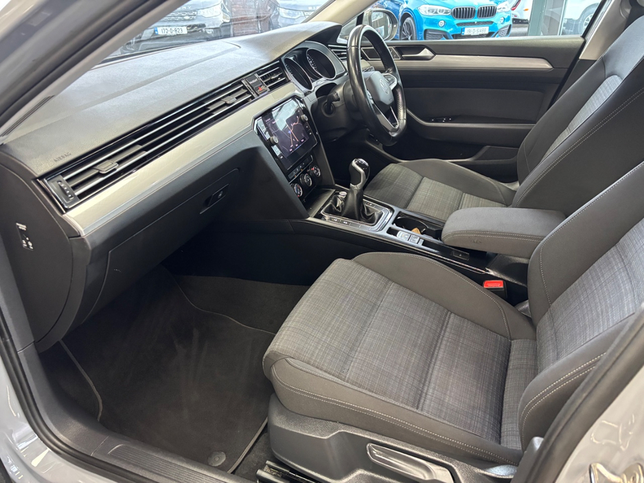 2022 Volkswagen Passat 2L Diesel For Sale Images
