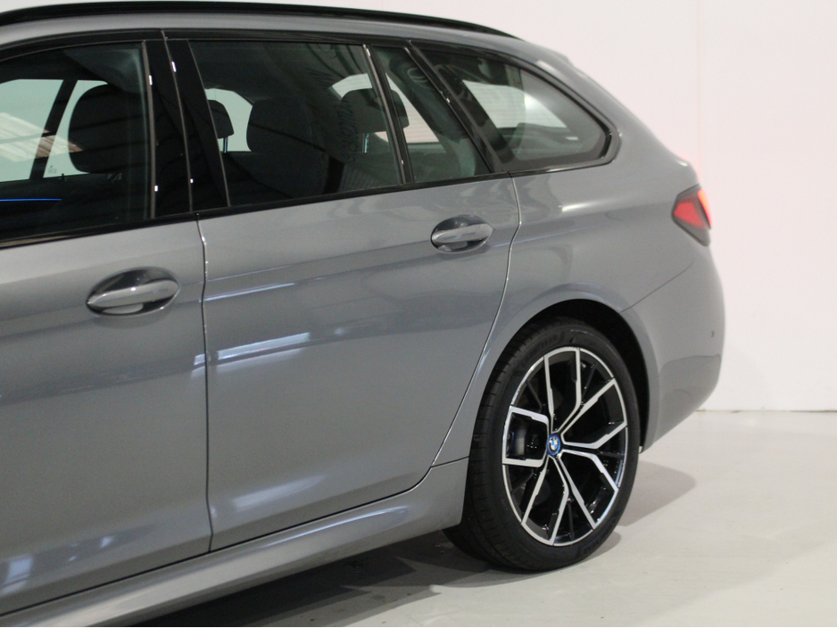 2022 BMW 5 Series 2L Hybrid For Sale Images