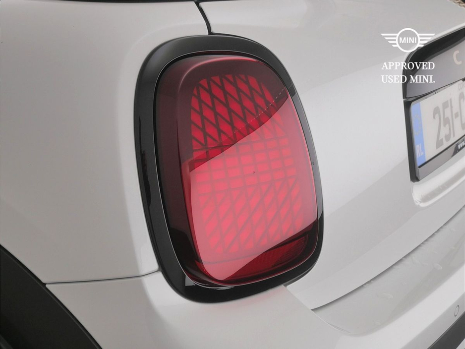 2025 MINI Hatch 2.0L Petrol For Sale Images