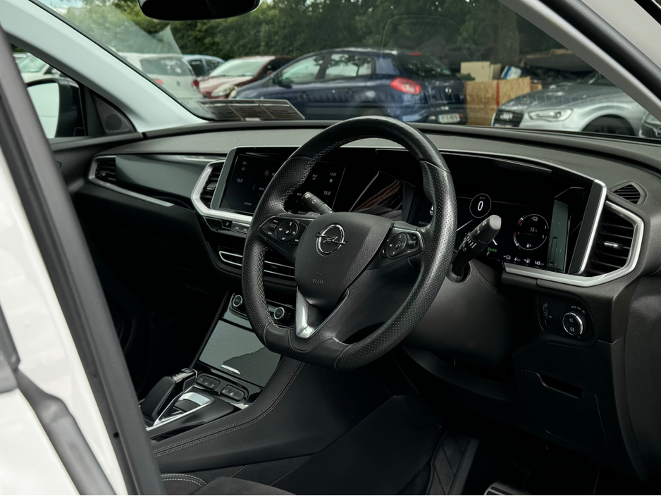 2023 Opel Grandland 1.6L Petrol Plug-in Hybrid For Sale Images