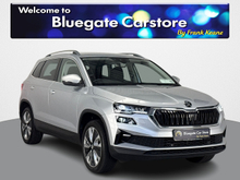 Skoda Karoq STYLE 1.0 TSI ****FULL BLACK CLOTH INTERIOR**REVERSE CAMERA**FRONT HEATED SEATS**FRONT AND REAR PARKING SENSORS**DRIVE MODES**INFOTAINMENT SCREEN**FULL DIGITAL DASH**HEATED STEERING WHEEL**