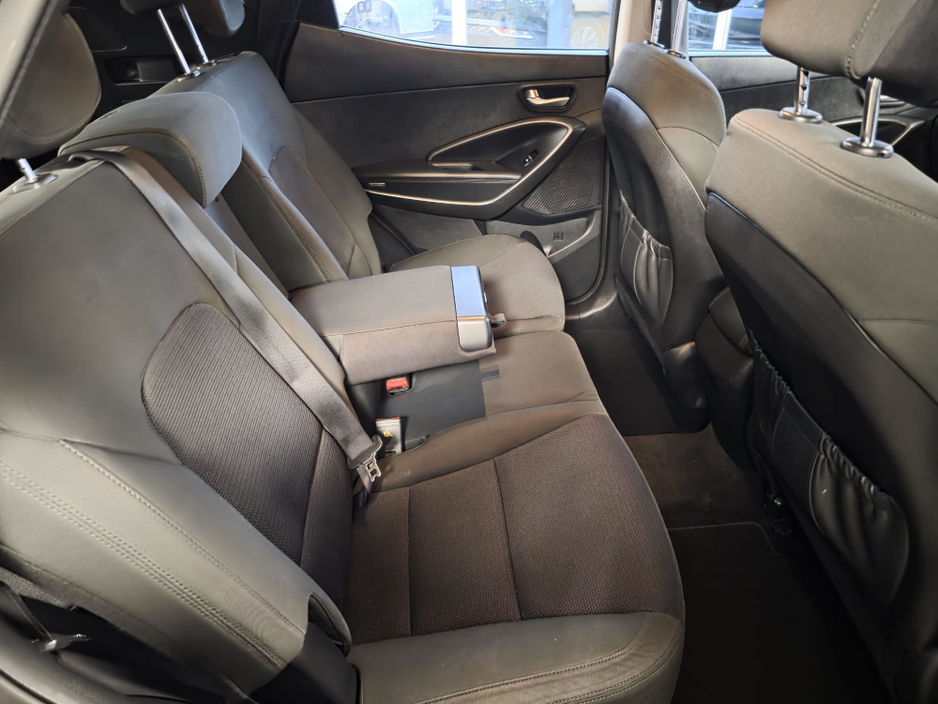 2018 Hyundai Santa Fe 2.2L Diesel For Sale Images