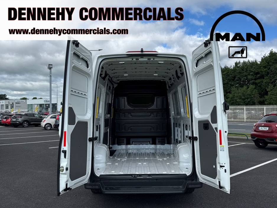 2025 MAN TGE 2.0L Diesel For Sale Images