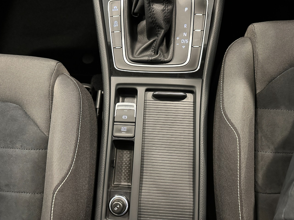 2014 Volkswagen Golf 1.4L Petrol For Sale Images