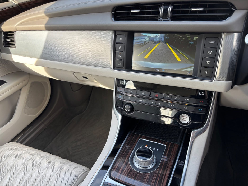 2016 Jaguar XF 2L Diesel For Sale Images