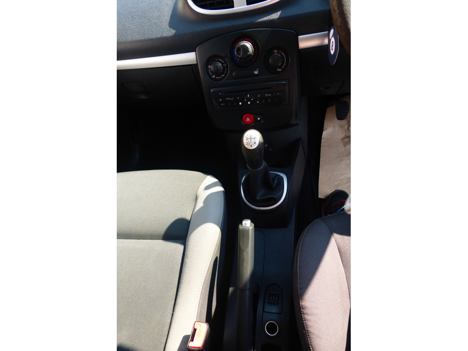 2012 Renault Clio 1.1L Other For Sale Images