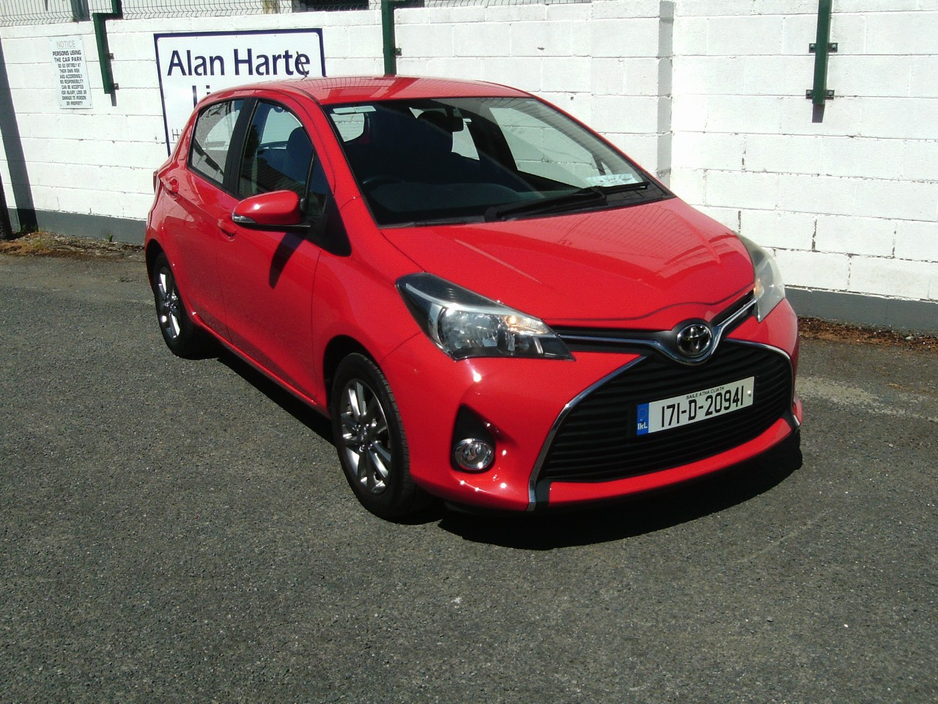 2017 Toyota Yaris 1L Petrol For Sale Images