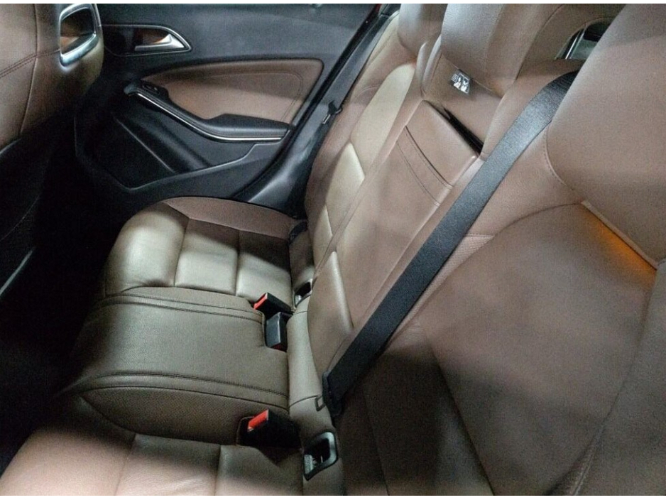Mercedes-Benz GLA Class 2.0 GLA250 4matic Petrol Auto — thumbnail 6