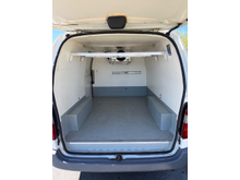2005 Toyota Hiace 2.5L Diesel For Sale Images