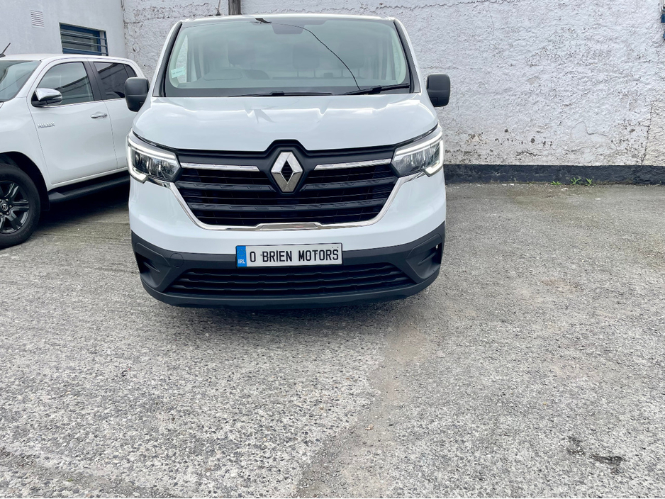 2023 Renault Trafic 2L Diesel For Sale Images