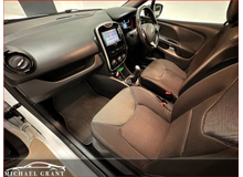 2014 Renault Clio 1.1L Petrol For Sale Images