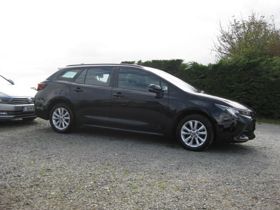 2023 Toyota Corolla 1.8L Petrol Hybrid For Sale Images