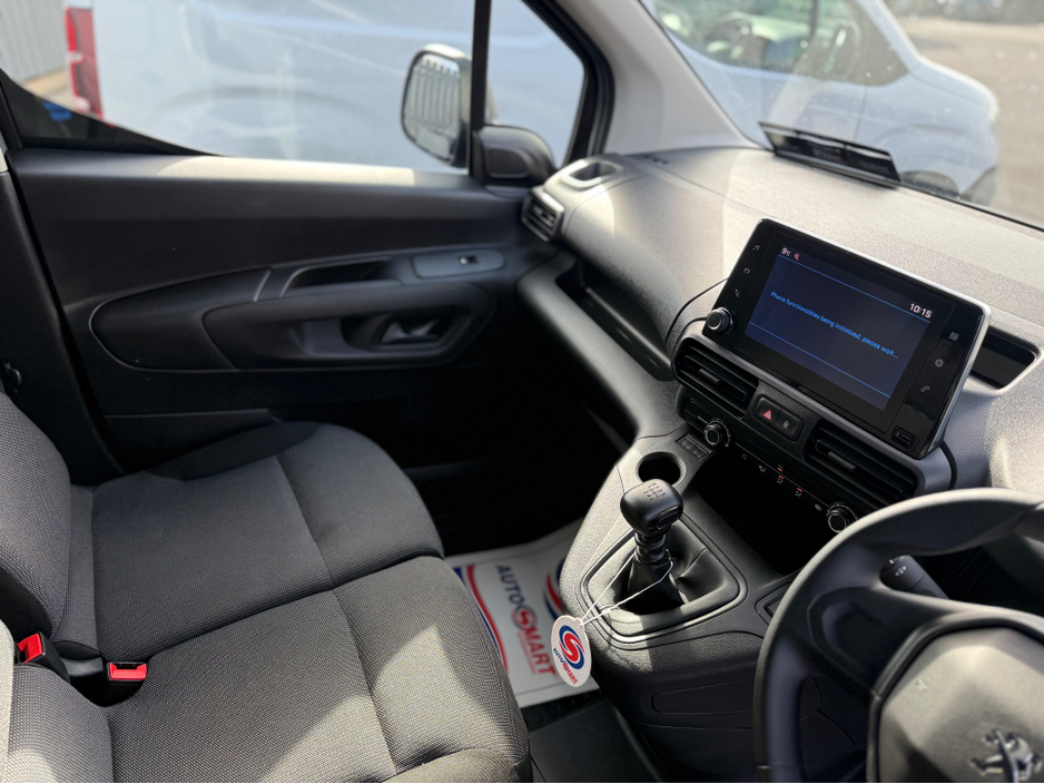 2023 Peugeot Partner 1.5L Diesel For Sale Images