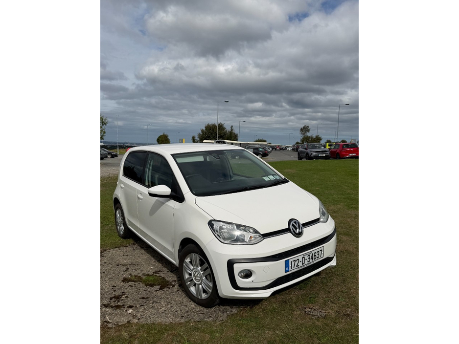 Volkswagen up! DBA-AACHY 5DR