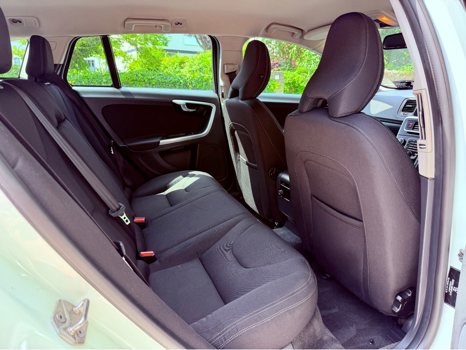 2014 Volvo V60 1.6L Diesel For Sale Images