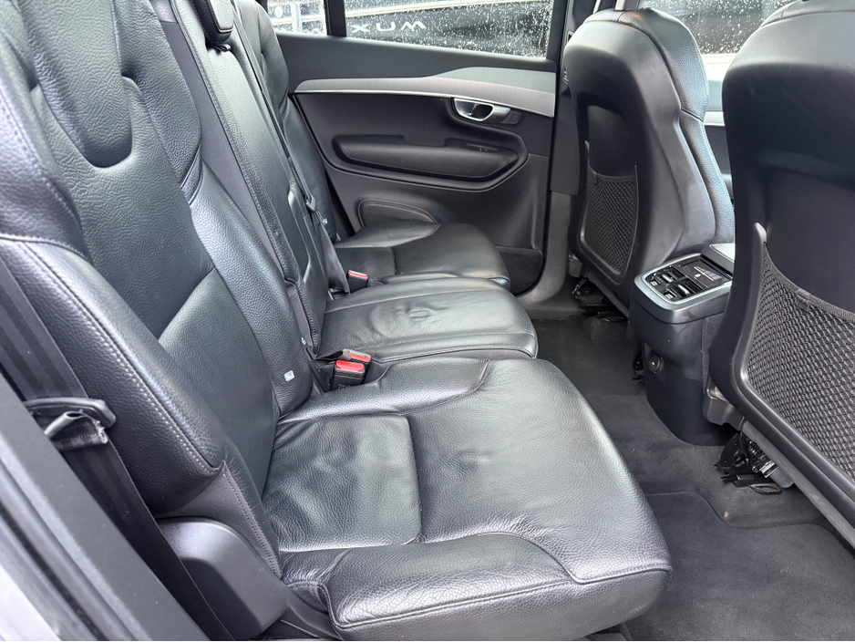 2021 Volvo XC90 2L Diesel For Sale Images