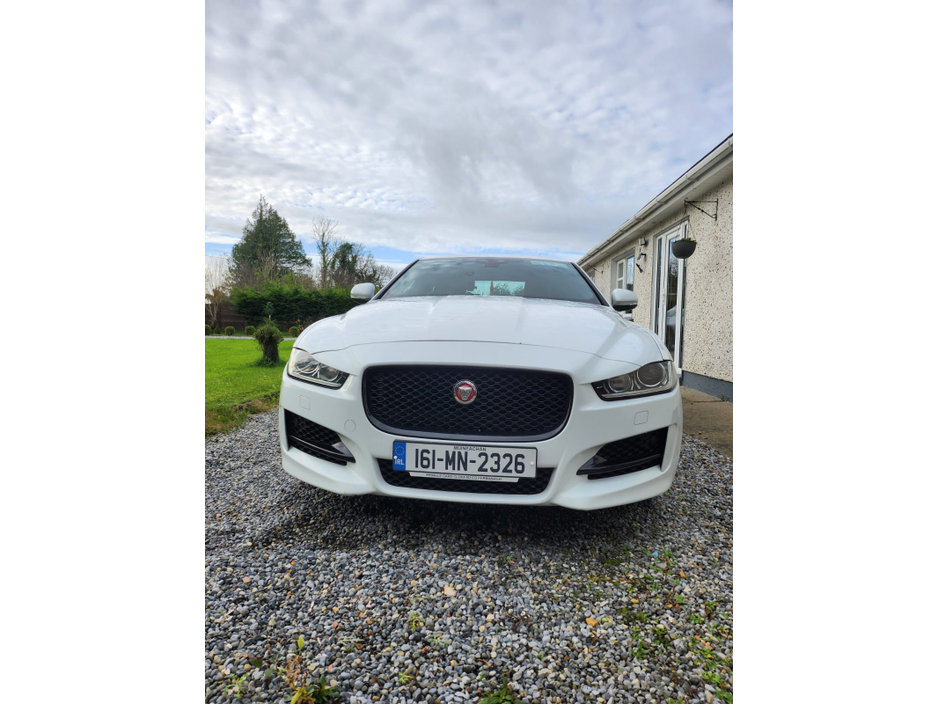 Jaguar XE 2.0 D R-SPORT 177BHP 4DR