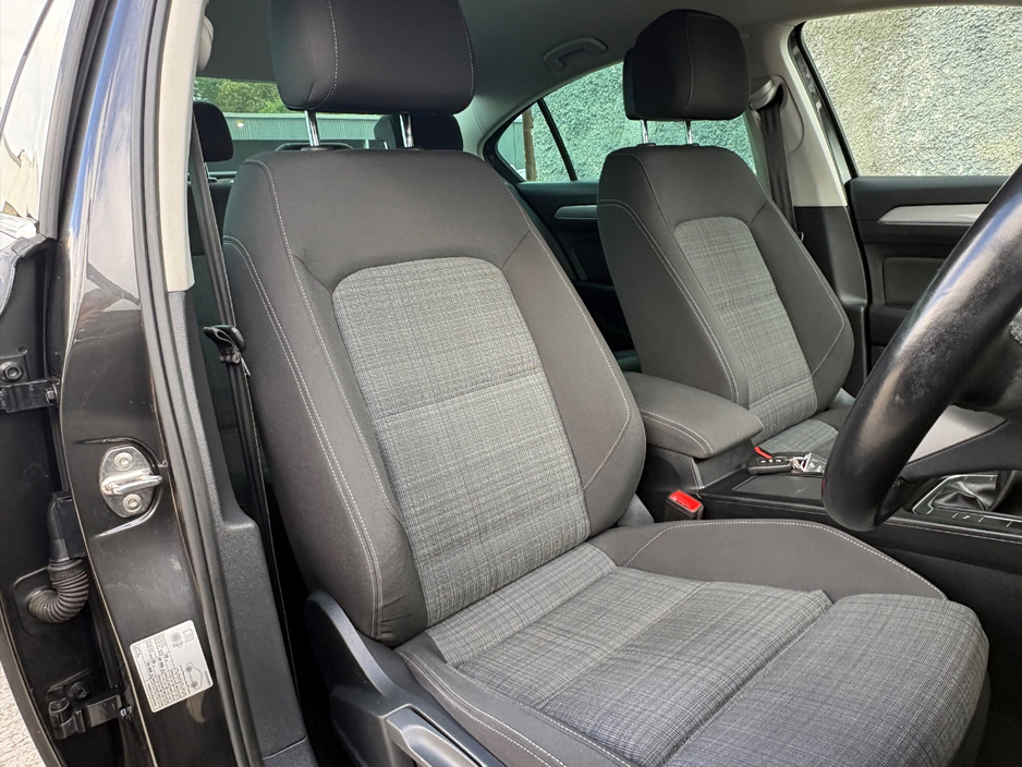 2021 Volkswagen Passat 2L Diesel For Sale Images