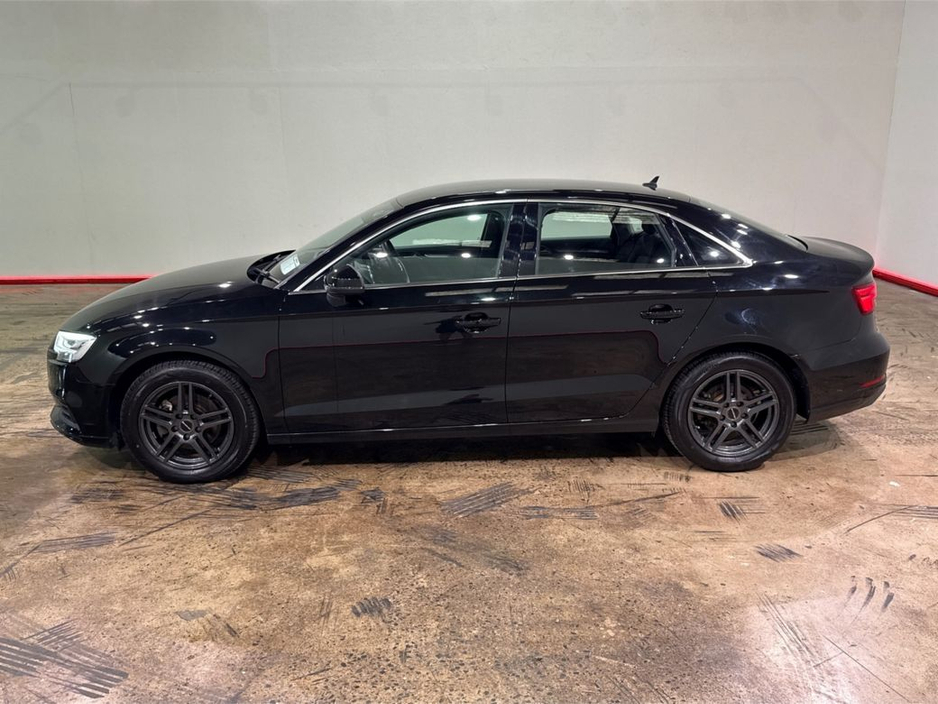 Audi A3 1.4 TFSI AUTOMATIC - FACTORY ALLOYS - CRUISE CONTROL - REAR CAMERA — thumbnail 6