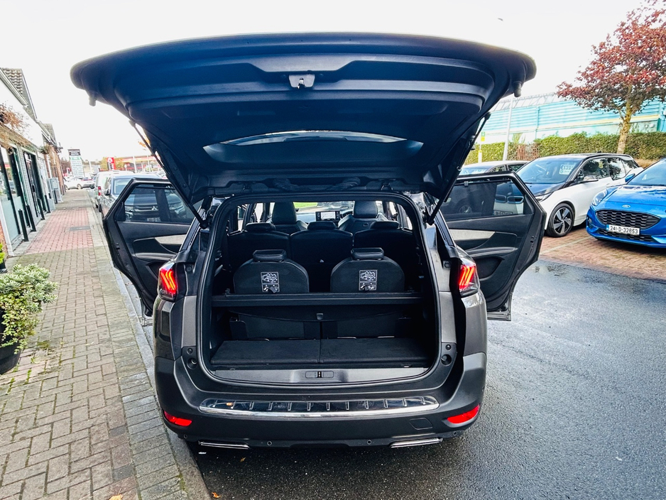 2021 Peugeot 5008 1.5L Diesel For Sale Images