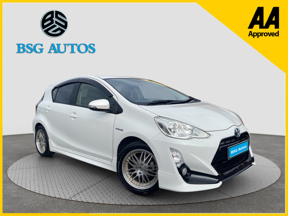 Toyota Aqua 2015 TOYOTA  AQUA 1.5 HYBRID AUTOMATIC *FINANCE*