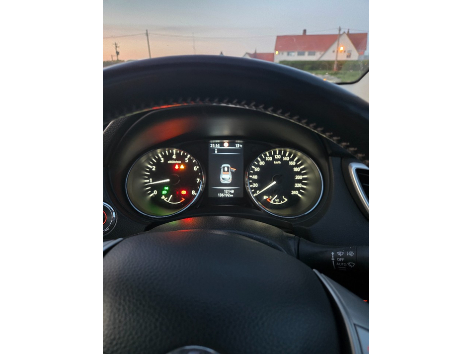 Nissan Qashqai 1.2 PET SVE 4DR — thumbnail 13