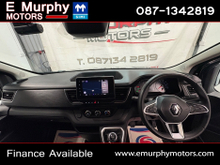 2023 Renault Trafic 2L Diesel For Sale Images
