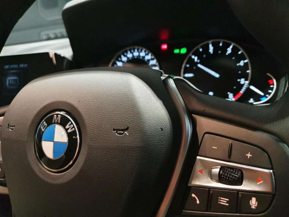 BMW 3 Series 318d Sport Saloon — thumbnail 18