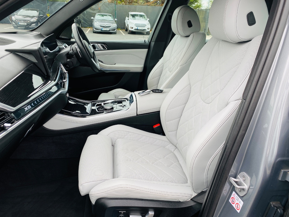2025 BMW X5 3L Petrol Plug-in Hybrid For Sale Images