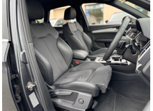 2023 Audi Q5 2.0L Petrol Plug-in Hybrid For Sale Images