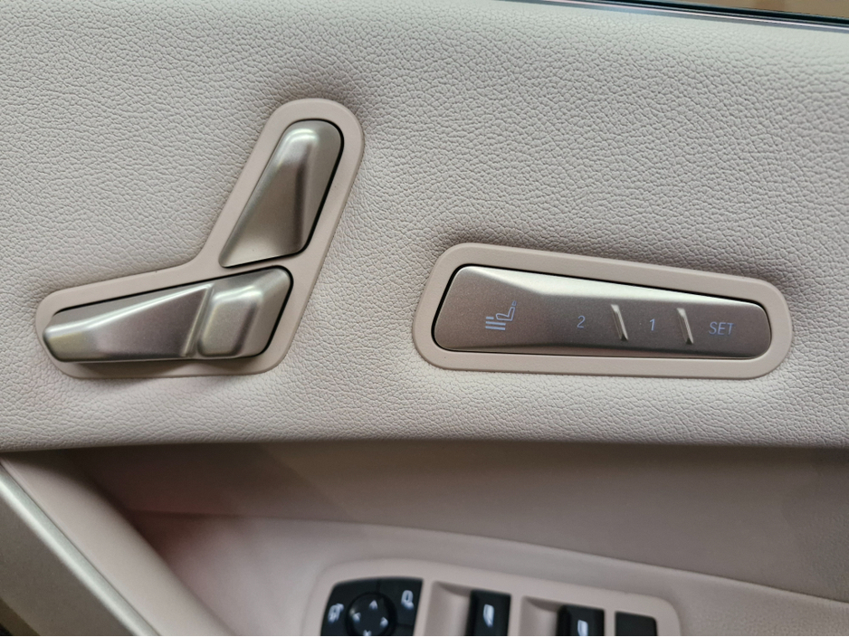 2024 BMW iX 0L Electric For Sale Images