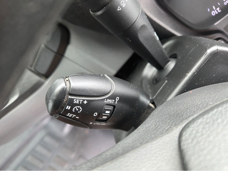 2022 Opel Vivaro 1.5L Diesel For Sale Images