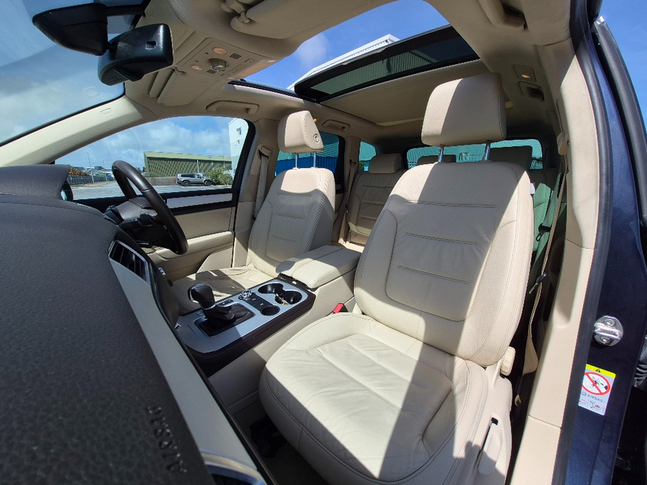2014 Volkswagen Touareg 3L Diesel For Sale Images