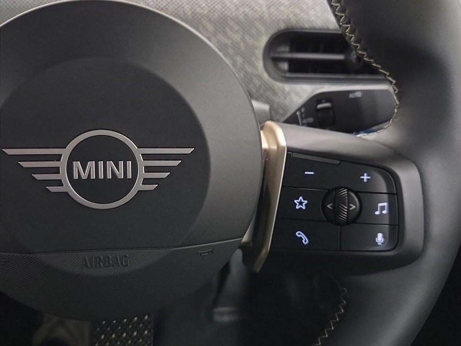 2025 MINI Convertible 2L Petrol For Sale Images