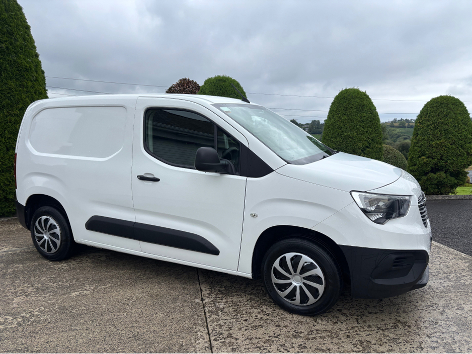 2021 Opel Combo 1.5L Diesel For Sale Images